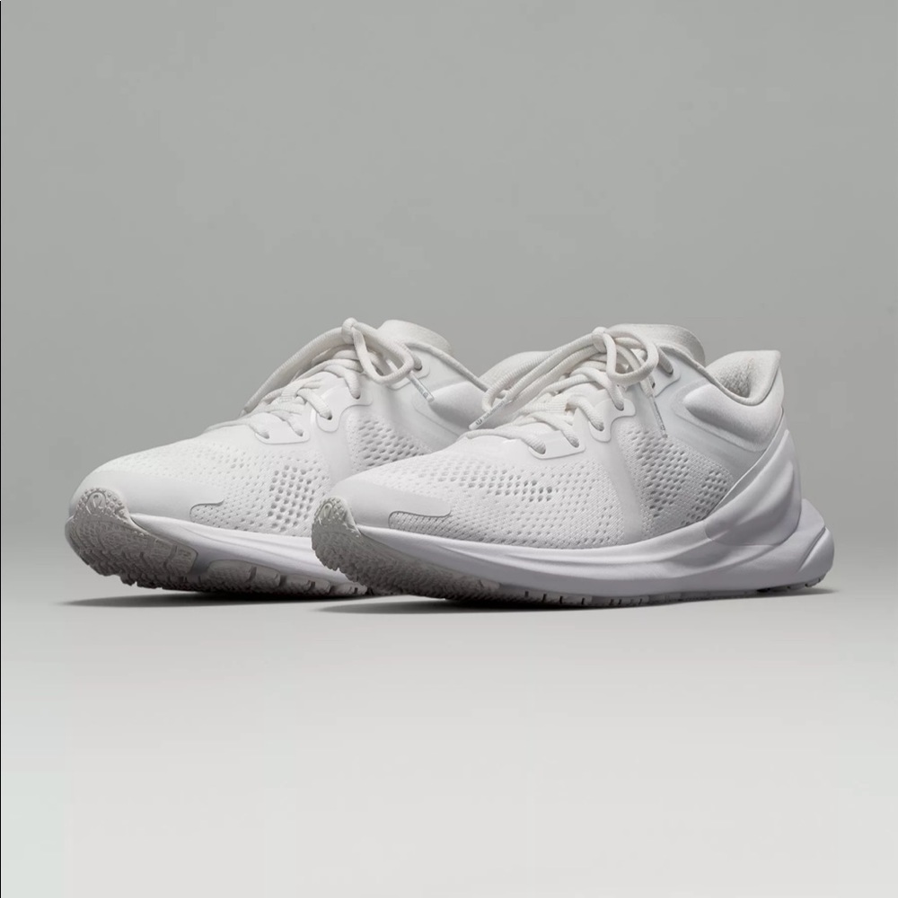 Lululemon Blissfeel Women’s Running Shoe - Triple White - size 8